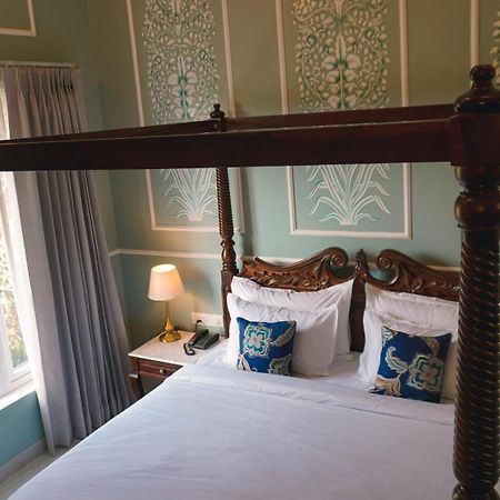 Hotel Naren Villa ウダイプル エクステリア 写真